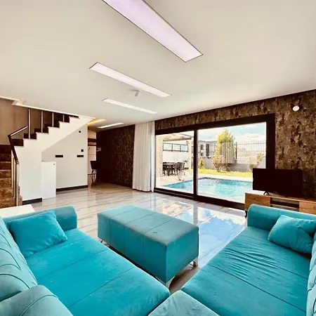 Bella Villa *